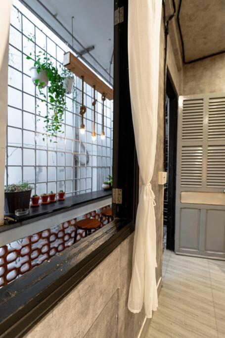 Căn hộ 2 Bedroom Industrial In Saigon