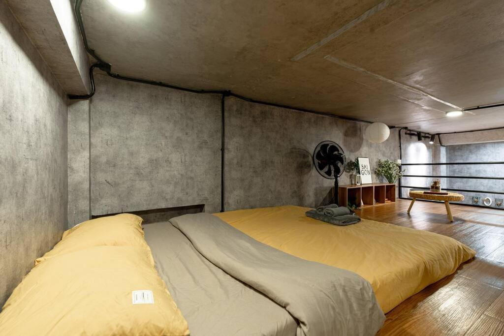 Căn hộ 2 Bedroom Industrial In Saigon *