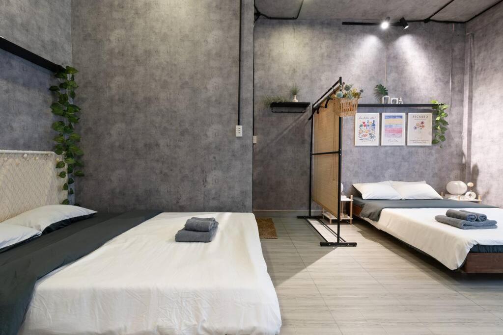 2 Bedroom Industrial In Saigon Căn hộ